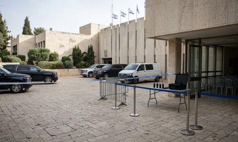איראן שיגרה כטב"מים לעבר ספינות סוחר במצר הורמוז - הכל יורט