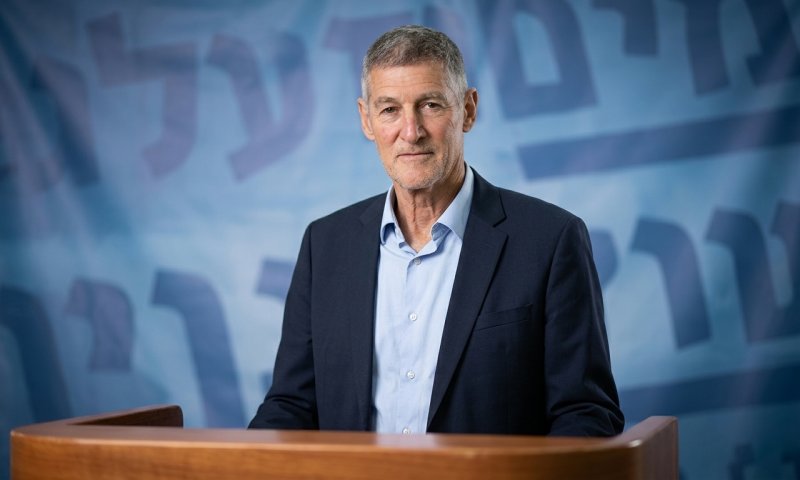 מוסי רז חוזר לפוליטיקה: מצטרף לדמוקרטים של גולן לקראת הבחירות