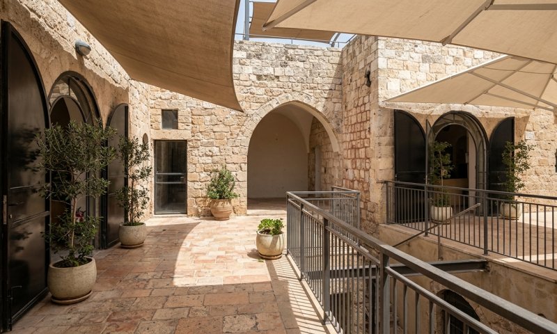במטרה להמיר דת: כת מיסיונרית פתחה רשת בתי קפה בישראל