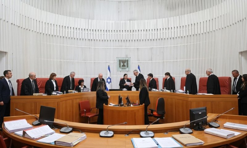 עשרות ראשי רשויות קוראים לבג"ץ להשאיר את מנהל רשות מקרקעי ישראל