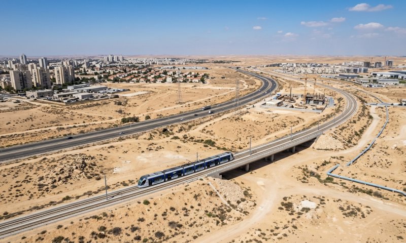 נתניהו הכריז: רכבת קלה תחבר את באר שבע לליקית