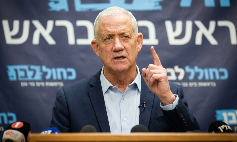 גנץ הציב אולטימטום לח"כ גינזבורג: "הודע על עתידך עד השעה 12"