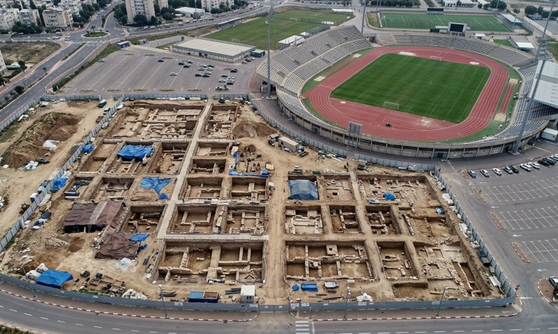 עיר מסחר בת 1,300 שנה נחשפה מתחת לאצטדיון וינטר