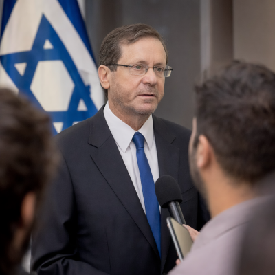 יצחק הרצוג