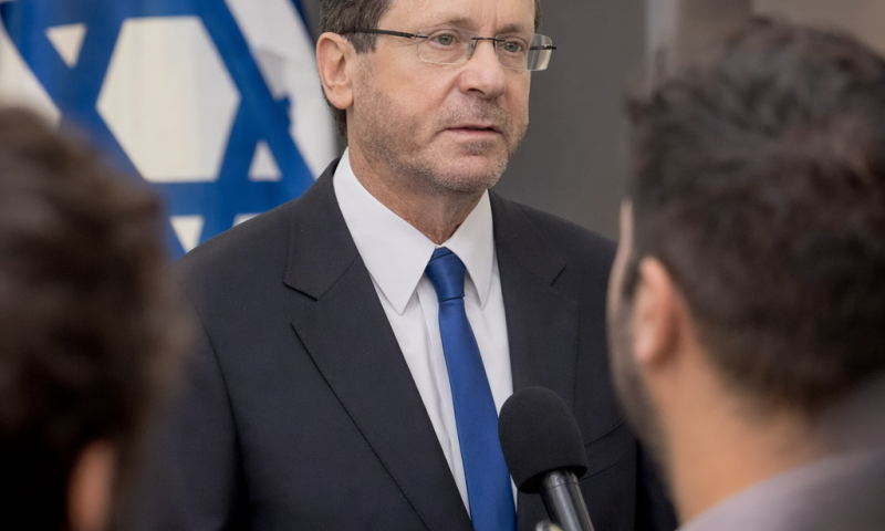 הרצוג טס להיסטוריה: ביקור רשמי ראשון של נשיא ישראלי בפנמה
