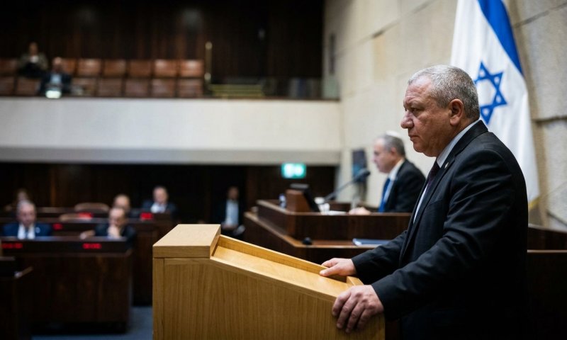 איזנקוט: "הממשלה קושרת את ידי צה"ל בצפון - ואיבדה את הזכות המוסרית לנווט את ישראל"