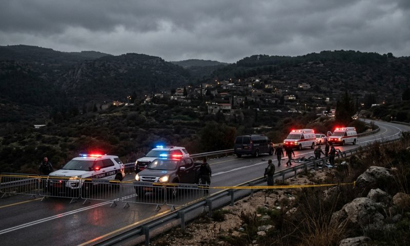 רקטות חיזבאללה פגעו במרכז קריית שמונה - ראשי הרשויות זועמים: "הממשלה מוותרת על הגליל"