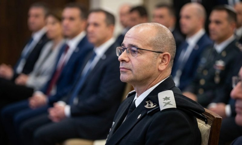 ראש המוסד מינה את א' לסגנו ולראש מנהלת המבצעים