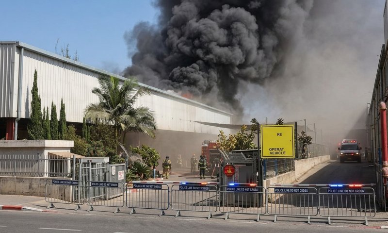 שריפת ענק בשדרות: פונו תושבים, נשלל החשד לדליפת אמוניה