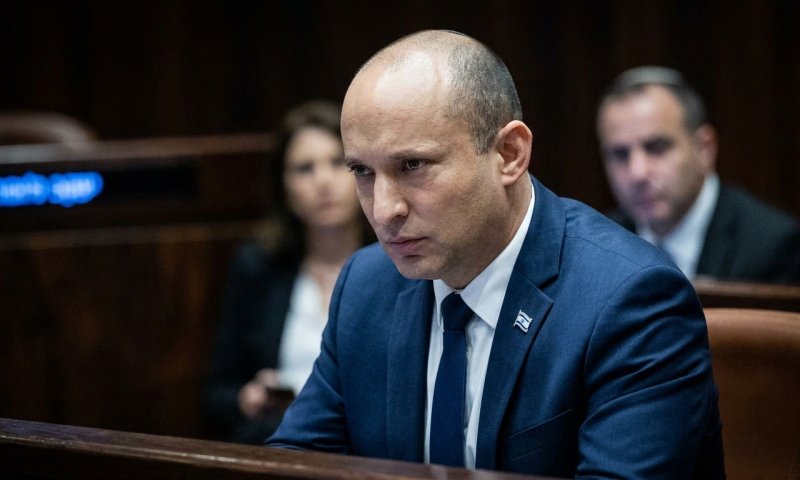 סקר: אייזנקוט פותח פער מנתניהו, שוויון מוחלט בין הגושים