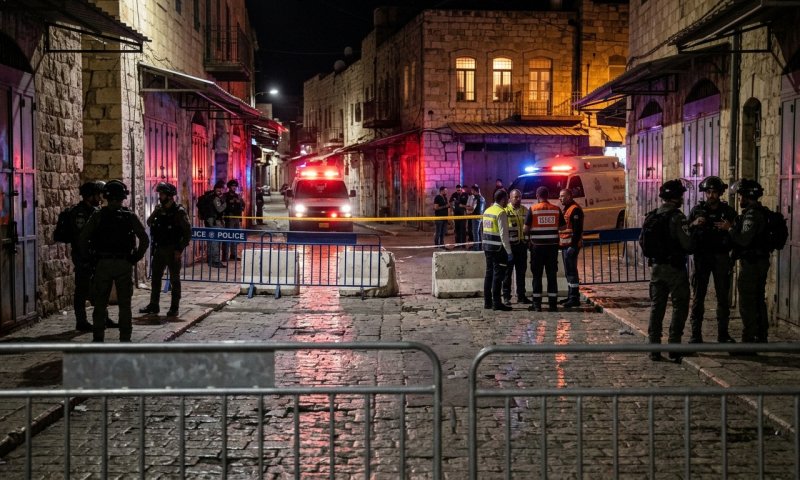 תינוק פלסטיני נהרג מאש צה"ל בחברון; הוריו נפצעו