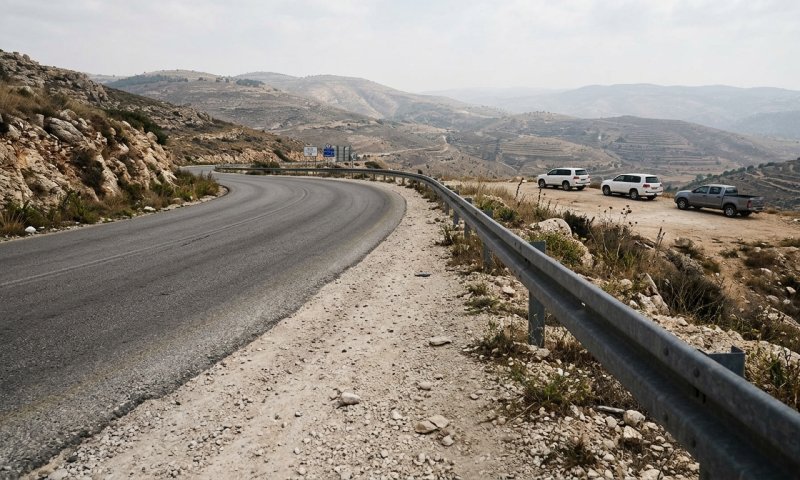 ישראלית נפצעה מיידוי אבנים סמוך למעלה לבונה