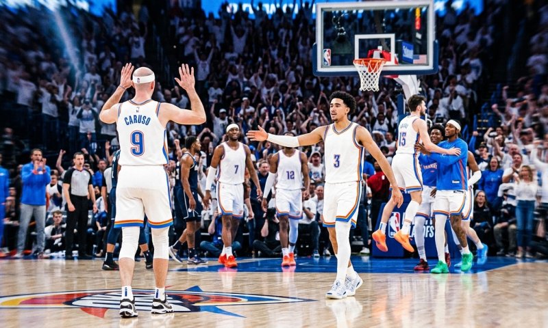 הת'אנדר צעד מגמר ה-NBA: ניצחה את הספרס ומובילה 3:2 בסדרה