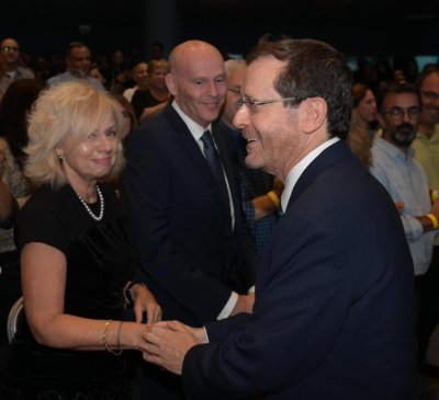 היועמ"שית