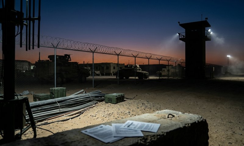 איראן מאיימת על ארה"ב: נתקוף בסיסים במזרח התיכון "ללא מגבלות"