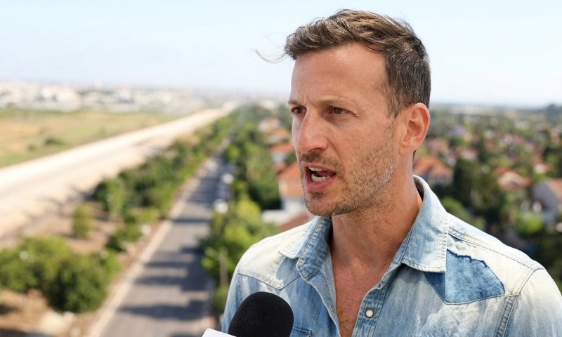 מייקל לואיס תוקף את ההנהגה: "המדינה מתפוררת, איש לא לקח אחריות"