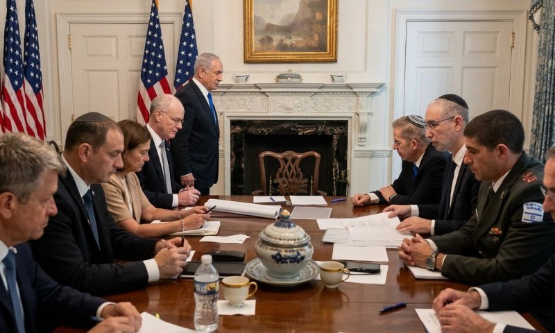 נתניהו הגיע לבית הלבן: נערך לפגישה עם טראמפ