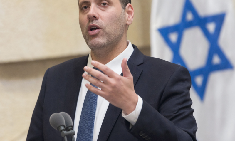השר זוהר דורש מהשב"כ: חקרו את יוצר הסרט "נז"א" על קשר לחמאס