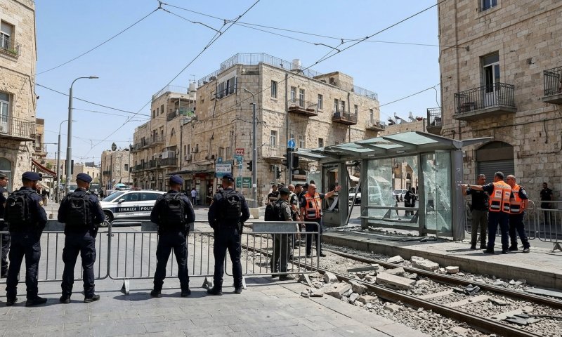 עימותים בבר אילן: קיצונים פרצו לאתר הרכבת הקלה וחיבלו בתשתיות