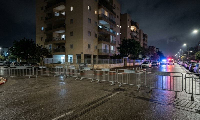 רימון רסס הושלך לתוך בניין מגורים באשקלון, אין נפגעים