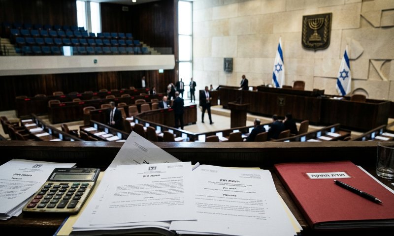 בכירים ביהדות התורה: בלי חוק הגיוס לא נתמוך באף ממשלה
