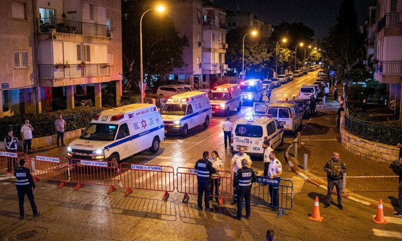 נער בן 15 נדקר ברמת גן ופונה במצב בינוני לשיבא