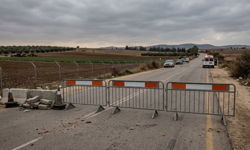 מחבל חטף רובה סער ממאבטח ליד חוות גלעד - ונמלט