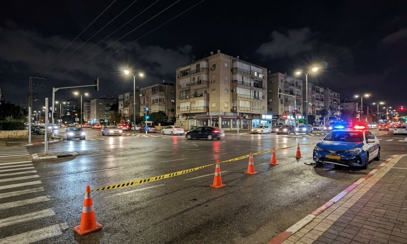 שוטר נפצע בינוני בנתניה: נהג סירב לעצור לבדיקה והתנגש בניידת