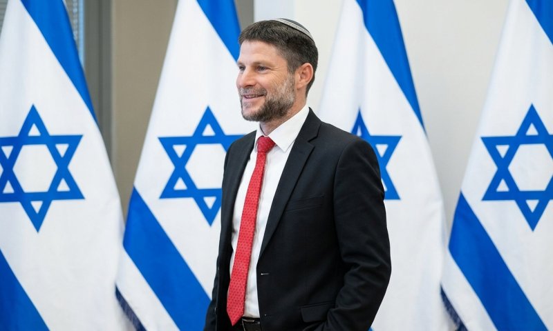 סמוטריץ' ביום ירושלים: "נמחק את הקווים בין שטחי A, B ו-C"