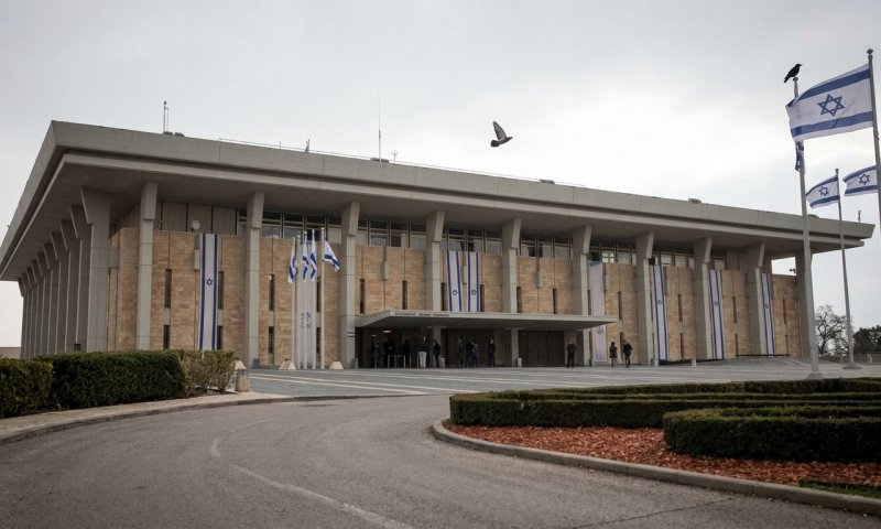 קבלן פגע בכבל מתח גבוה והשאיר את הכנסת והאוצר בחושך