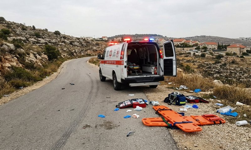 נער בן 14 נפצע קשה לאחר שנפל מרכב נוסע ליד אלון מורה