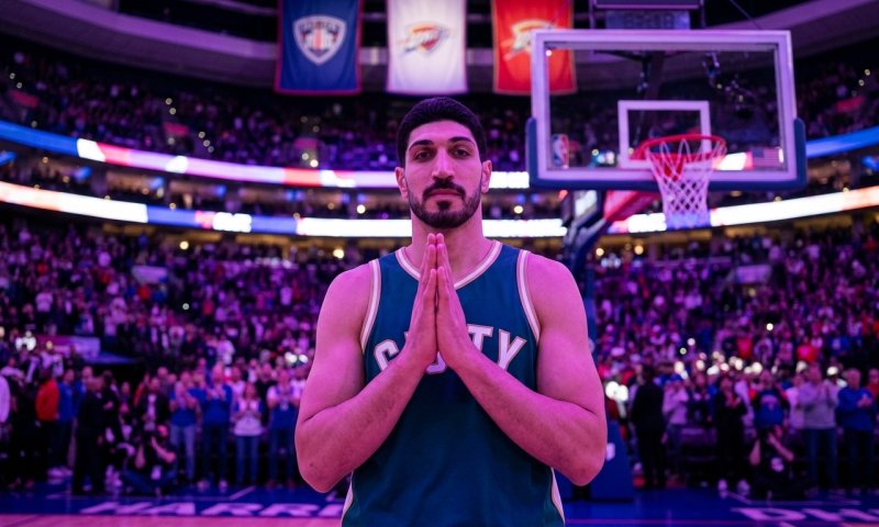 אנס קאנטר מכוון ל-WNBA: "אני וקלארק נהיה קובי ושאק"