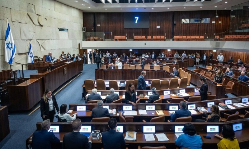 הכנסת אישרה סופית: שירות החובה בצה"ל יישאר 32 חודשים