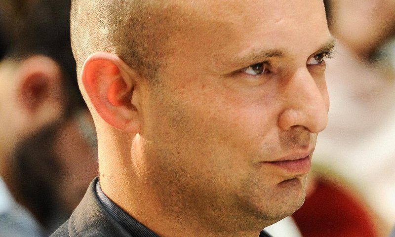 גולן לאיזנקוט: בחר צד - בנט-לפיד או הדמוקרטים