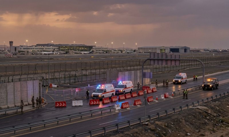 החות'ים שיגרו שישה טילים לעבר נמל תעופה בסעודיה