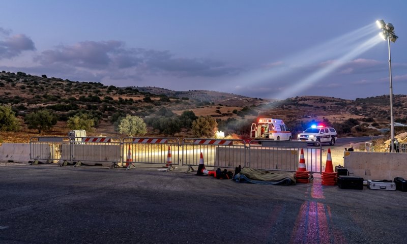 מחבל חטף נשק מרבש"ץ ופצע שלושה בני אדם, אחד קשה