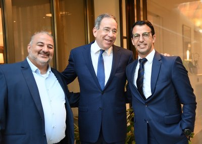 מנסור עבאס