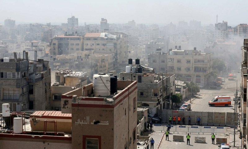 דיווחים בעזה: תקיפה בשכונת שייח' רדואן בצפון הרצועה