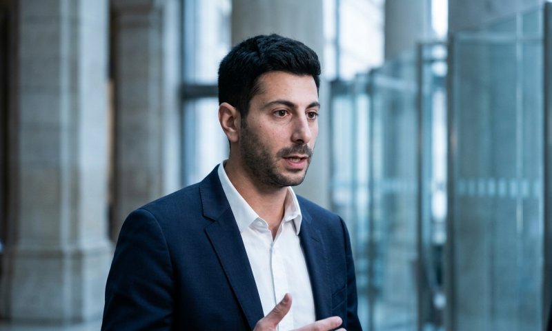 אחרי שתבע את נתניהו: מתקפה חריפה של אלי אוחנה נגד רונן בר