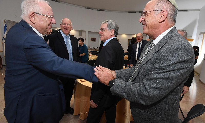 מד"א הוזעק לבית השופט סולברג שחש ברע לאחר הפגנה אלימה