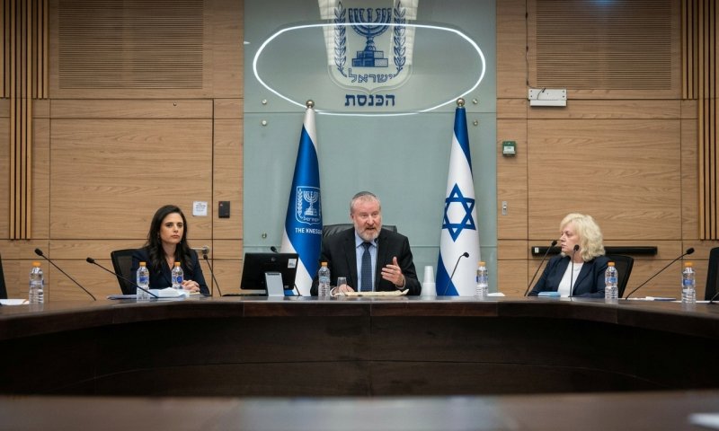השופט סולברג והיועמ"שית סיכמו: מלחמה בחסימות כבישים ביום הבחירות