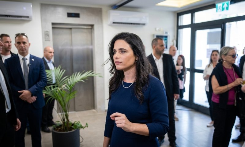 שקד: "לנתניהו יש אשמה על ה-7 באוקטובר, הוא צריך ללכת"