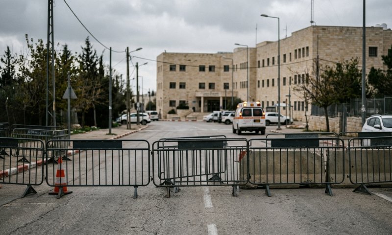 חמוש פתח באש לעבר מבנה ביפיע - ונורה למוות בידי שוטרים