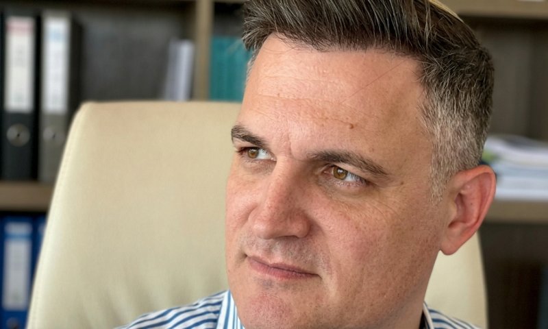 דובר מבקר המדינה פורש מתפקידו: "איימו שילכו לי על הראש"