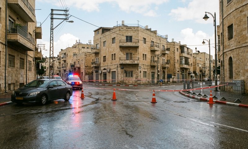המשטרה עצרה רכב בירושלים: שבעה ילדים נמצאו דחוסים בתא המטען