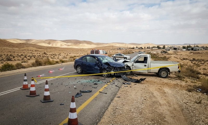 שישה נפצעו בתאונת שרשרת בכביש 80 סמוך לערערה בנגב