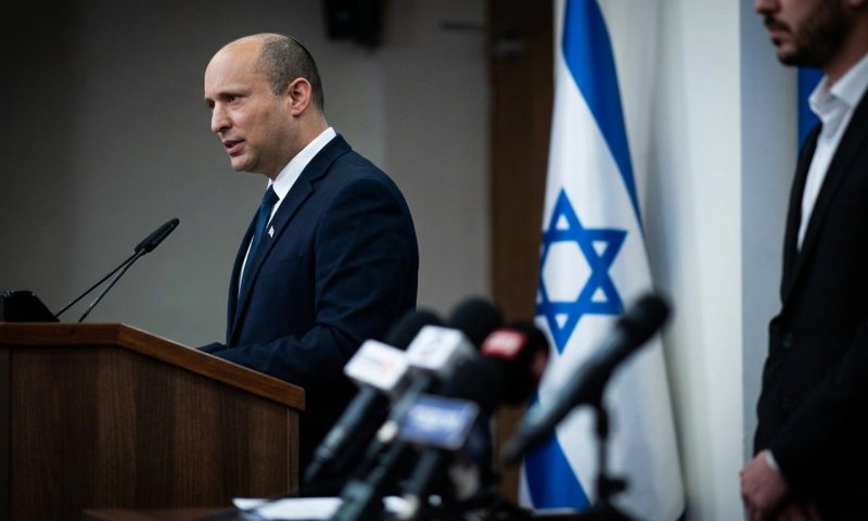 יועץ בנט התפטר אחרי שלושה שבועות בשל ניגוד עניינים