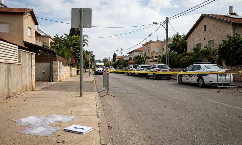 חשד לפלילים בבנימינה: רימון וירי לעבר בית, רכב ניזוק