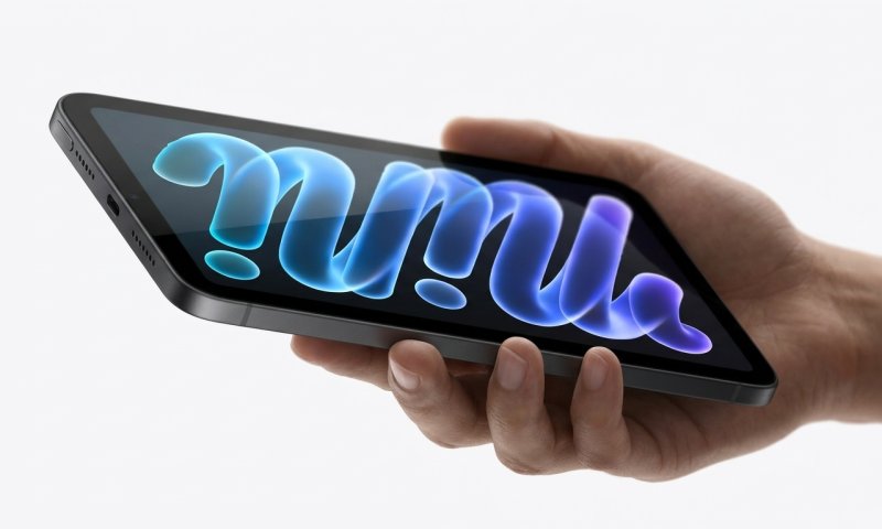 אפל משיקה אייפד מיני חדש: מסך OLED ועמידות למים ב-699 דולר