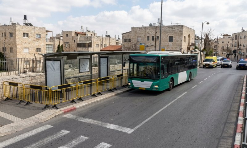 15 שוהים בלתי חוקיים נתפסו באוטובוס בירושלים